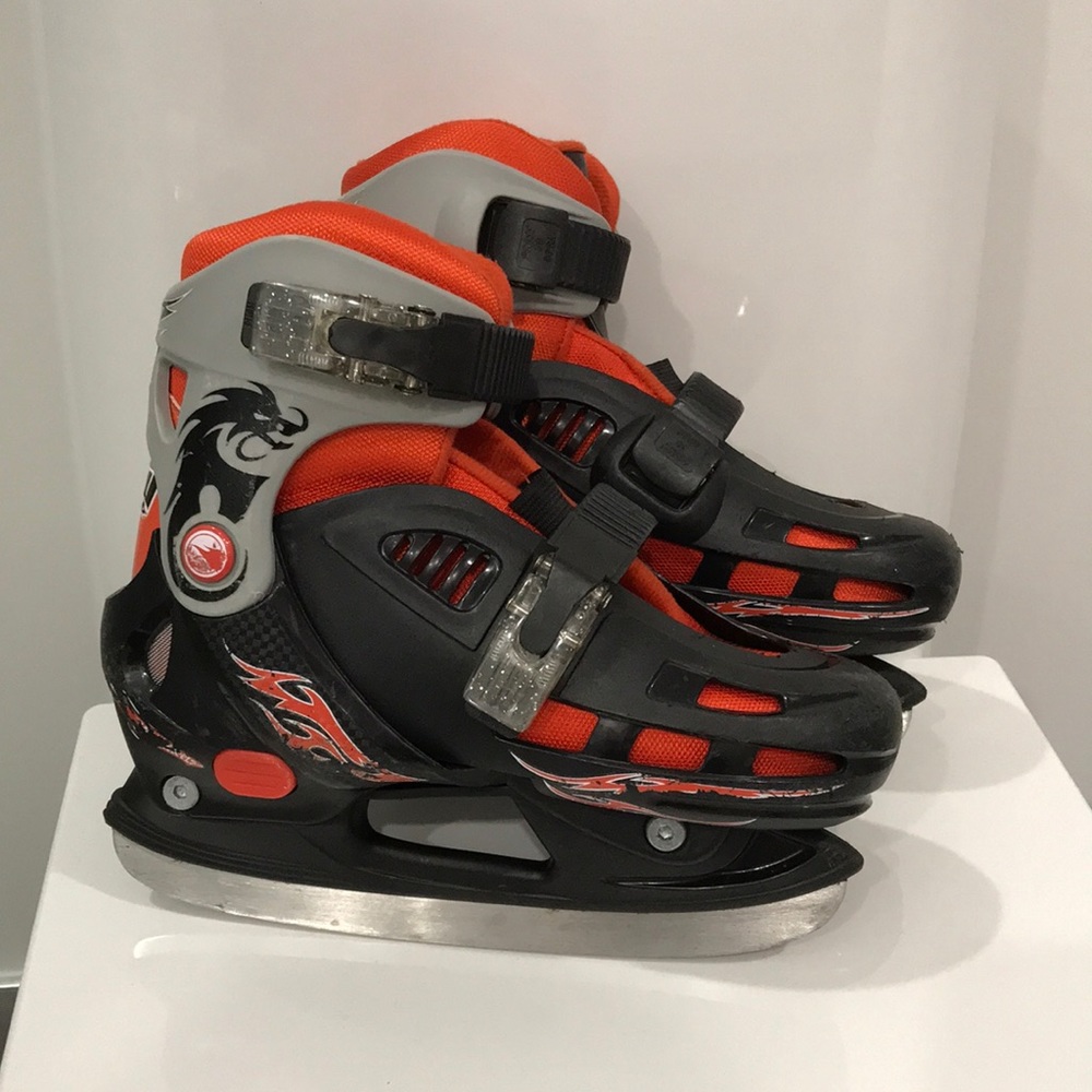 ⛸Ice Skates - kids - adjustable size Y12 to 2